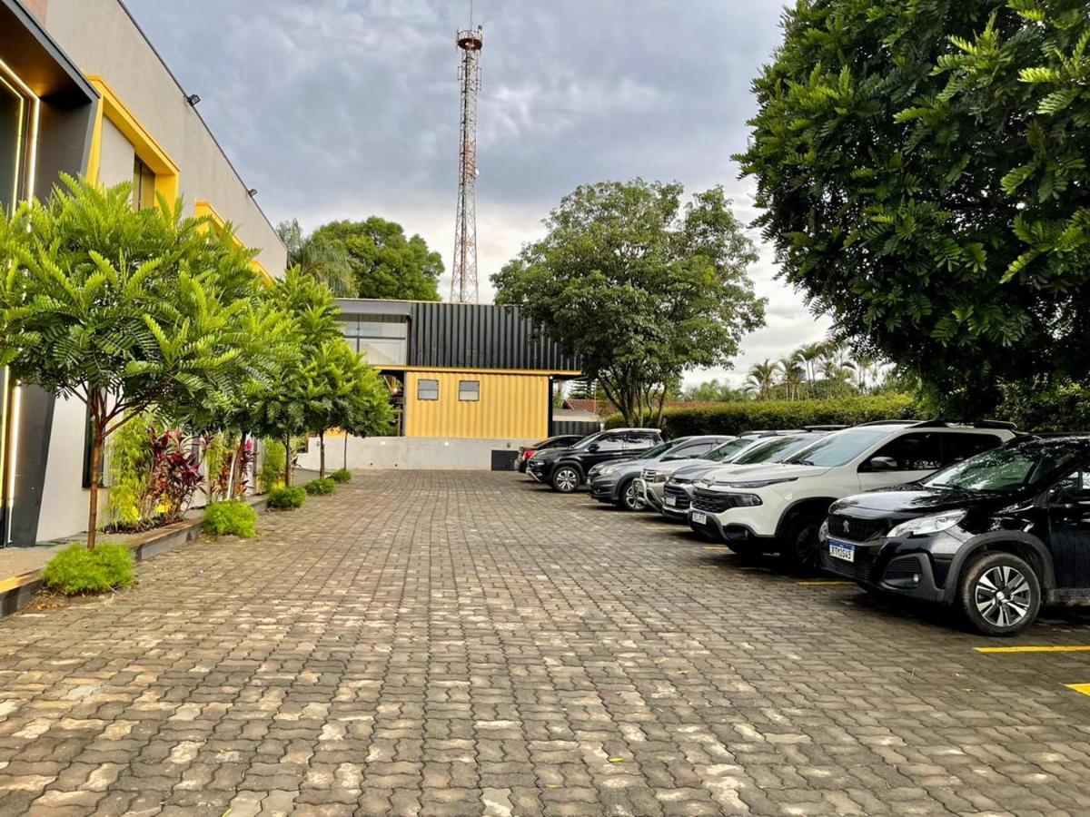Hotel Flores De Holambra Kültér fotó